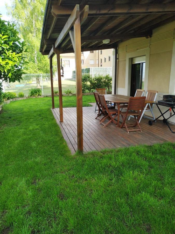 Apartamento Golf Con Jardin Sojuela ภายนอก รูปภาพ